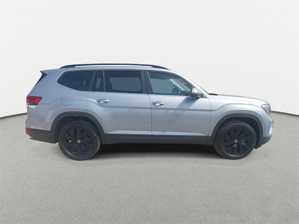 New 2025 Volkswagen Atlas SE image 4