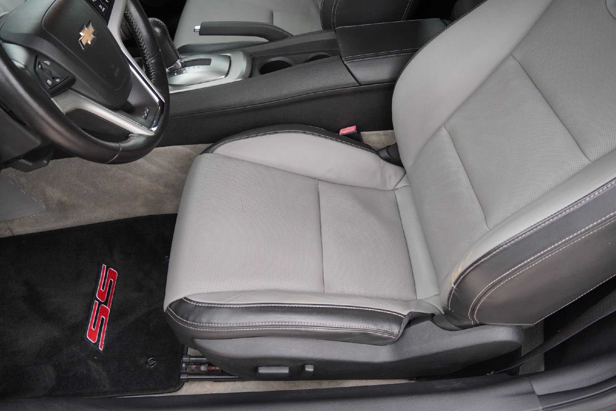 Used 2015 Chevrolet Camaro SS w/ RS Package image 11