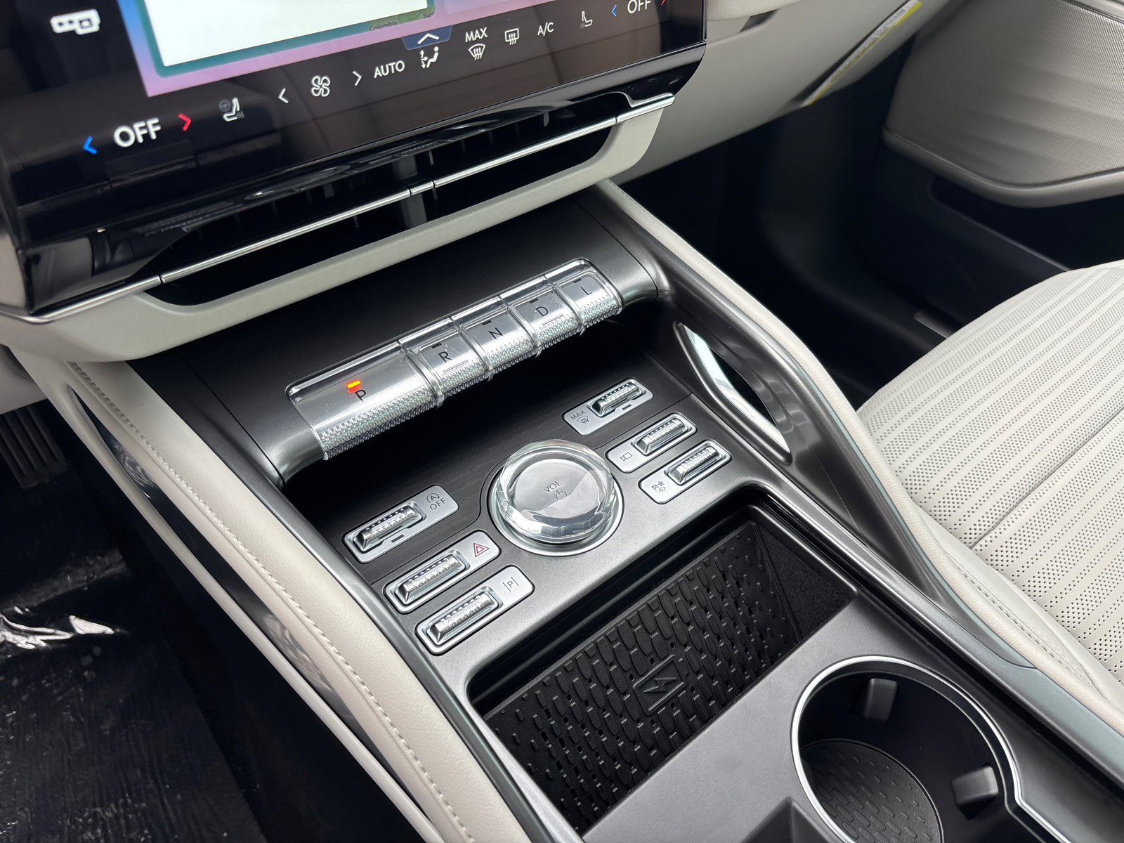 New 2026 Lincoln Nautilus Reserve AWD/4WD image 23