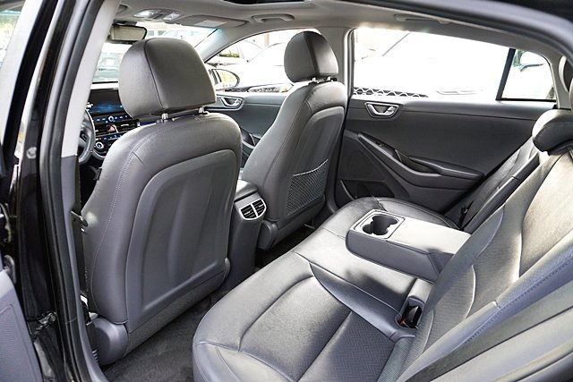 Certified 2022 Hyundai Ioniq Limited image 18