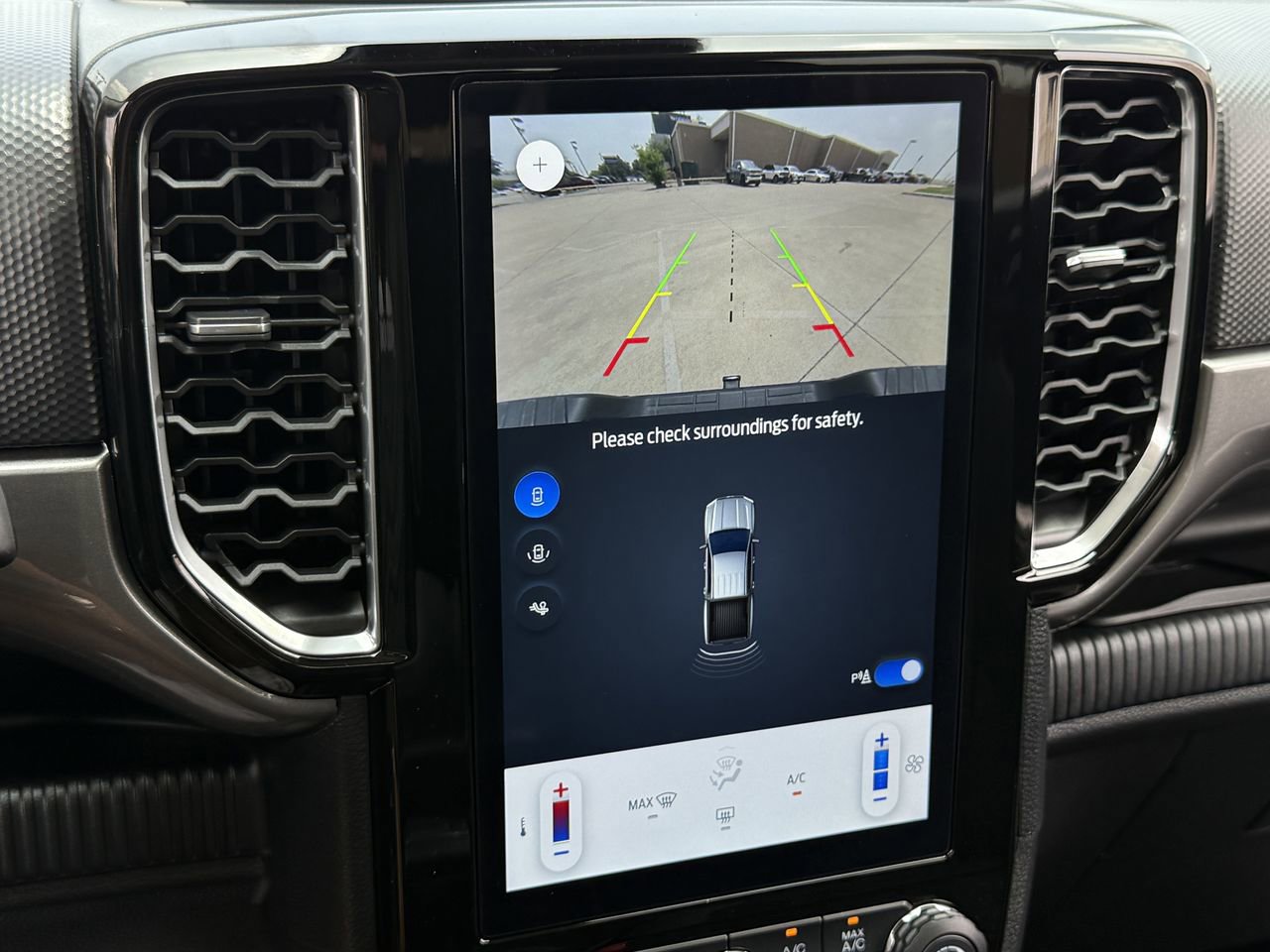 Used 2025 Ford Ranger XLT w/ Trailer Tow Package RWD image 19