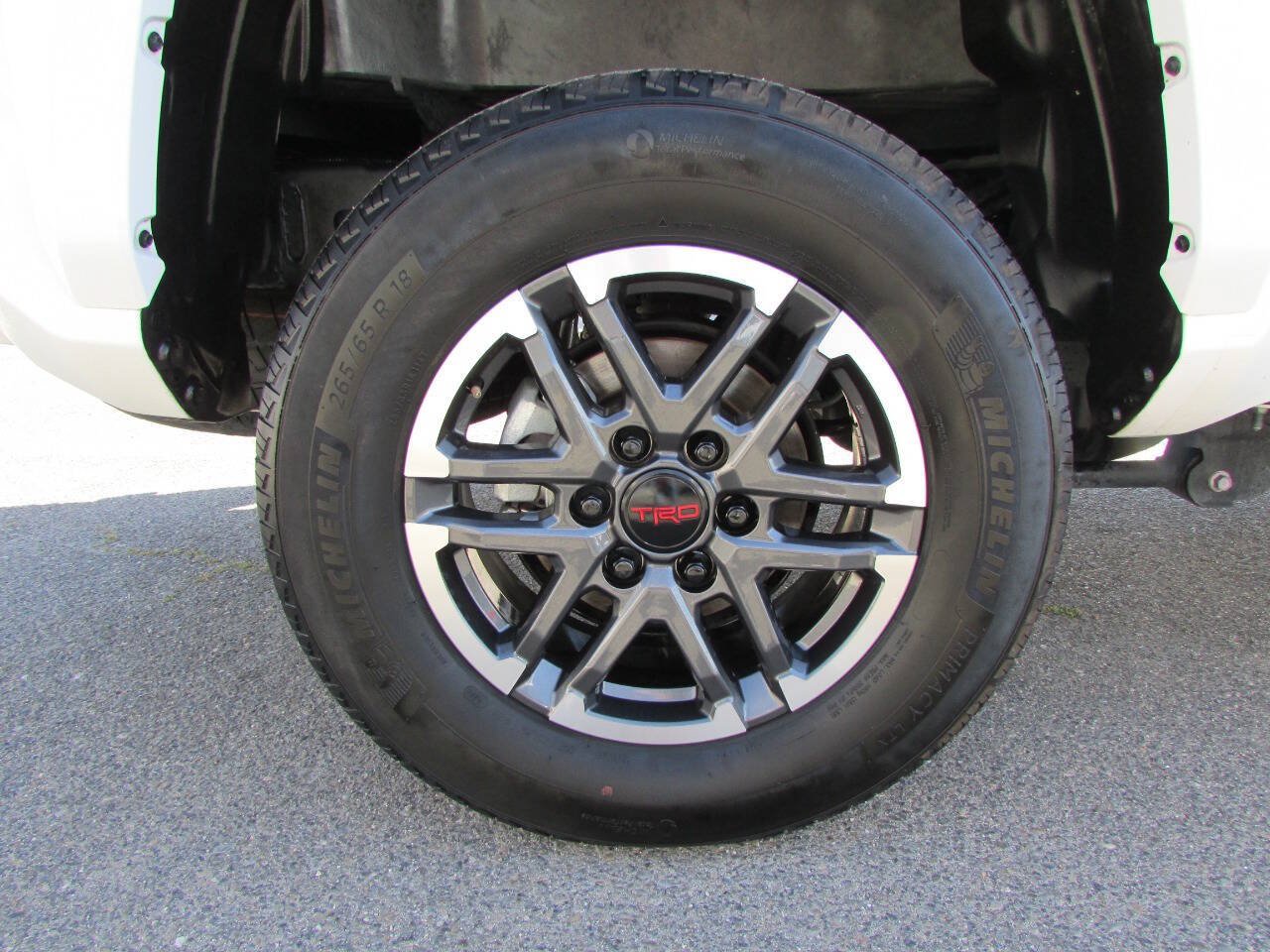 Used 2024 Toyota Tacoma TRD Sport RWD image 14
