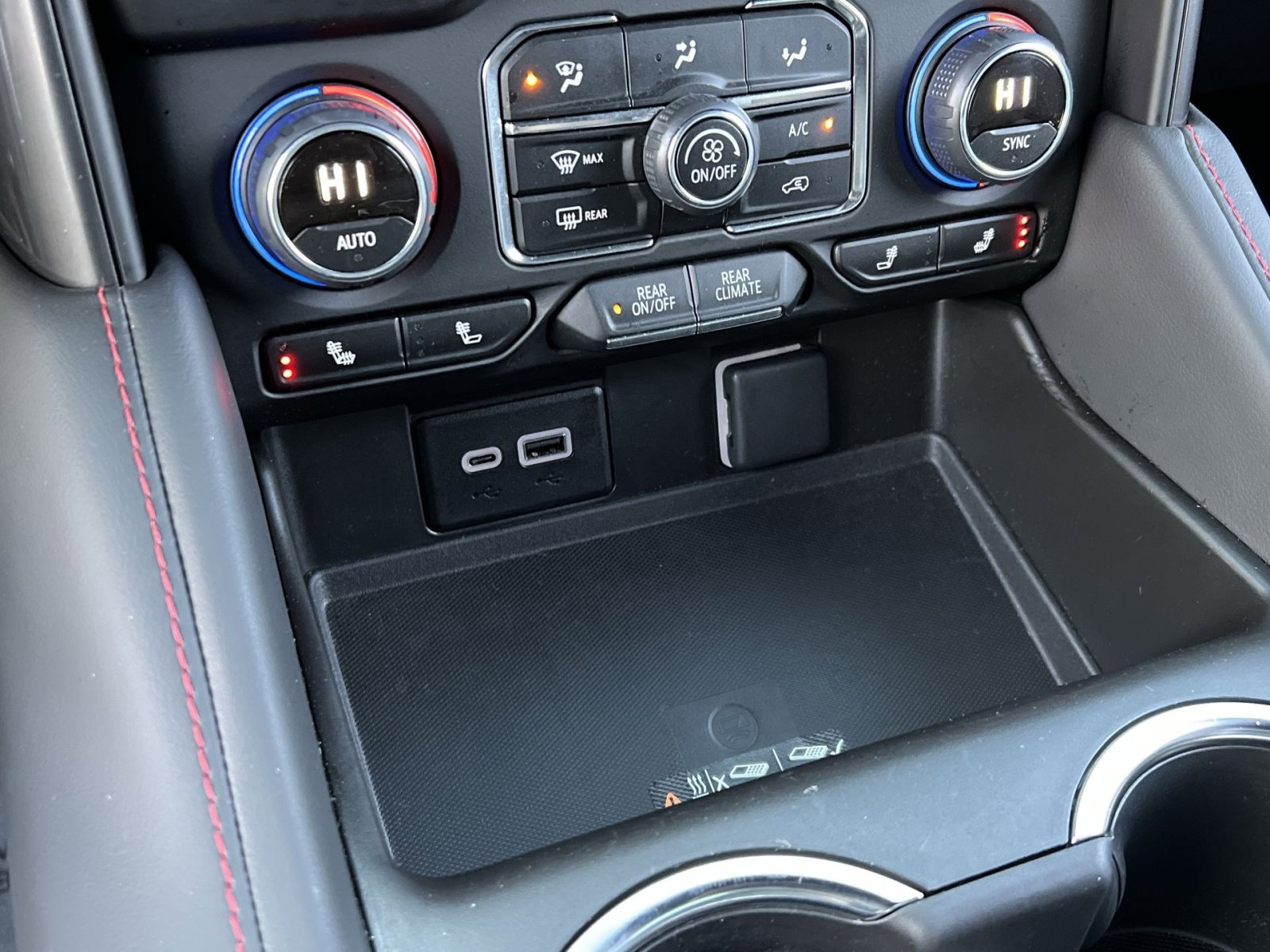 Used 2024 Chevrolet Tahoe RST w/ Luxury Package image 35