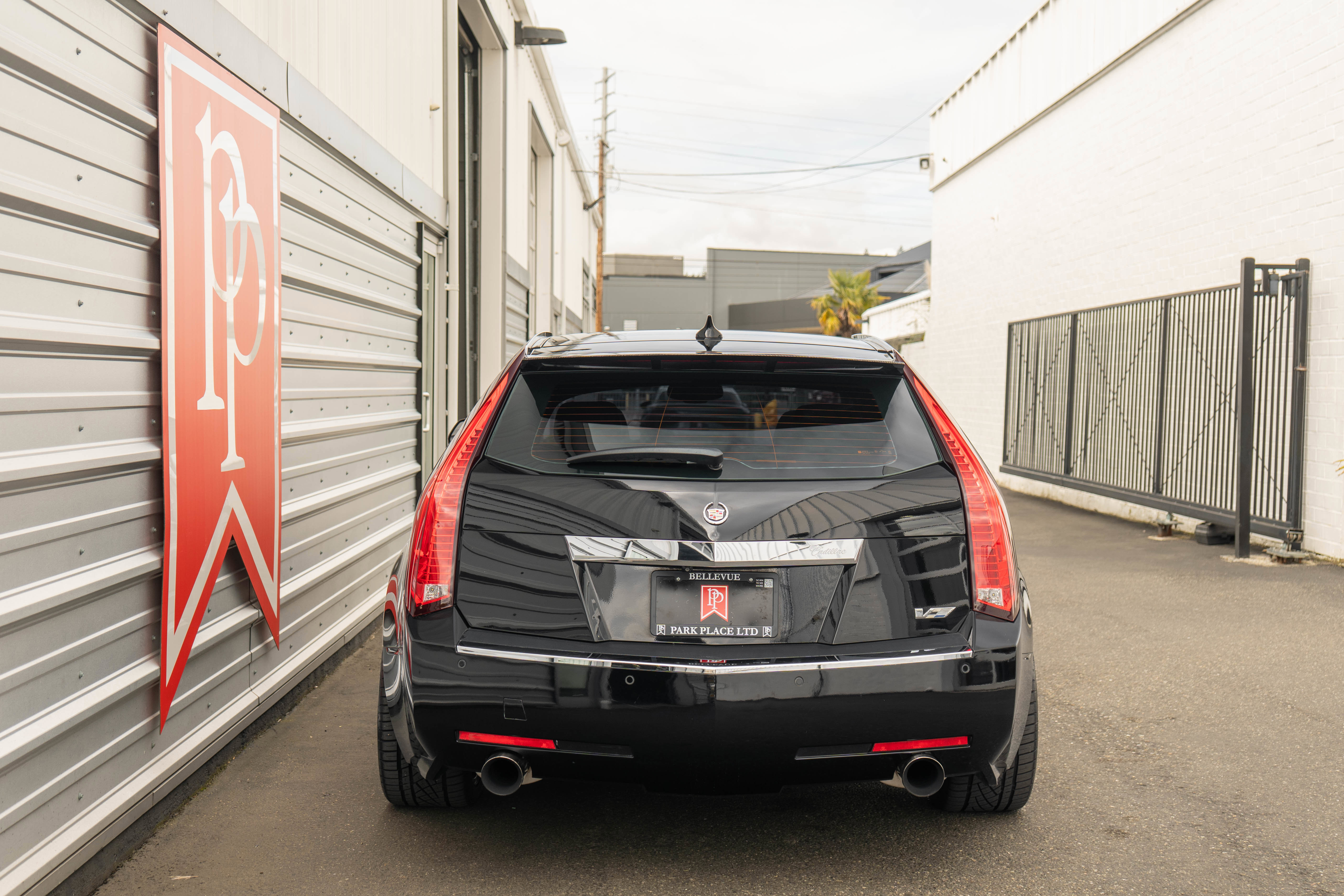Used 2011 Cadillac CTS V w/ Wood Trim Package image 39