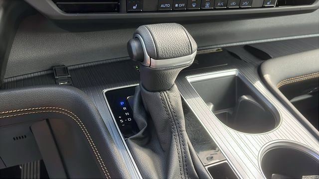 Certified 2024 Toyota Sienna XLE Woodland Edition image 17