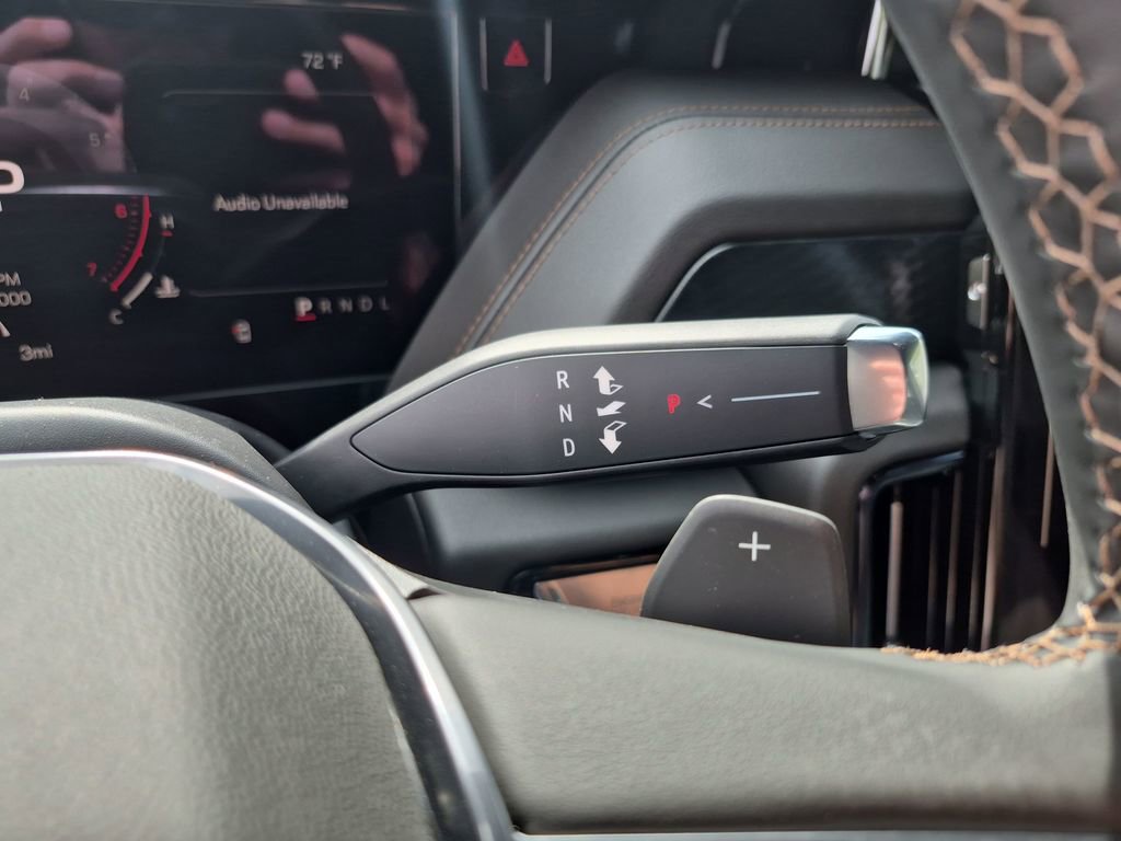 New 2026 GMC Yukon XL AT4 w/ AT4 Premium Package AWD/4WD image 32