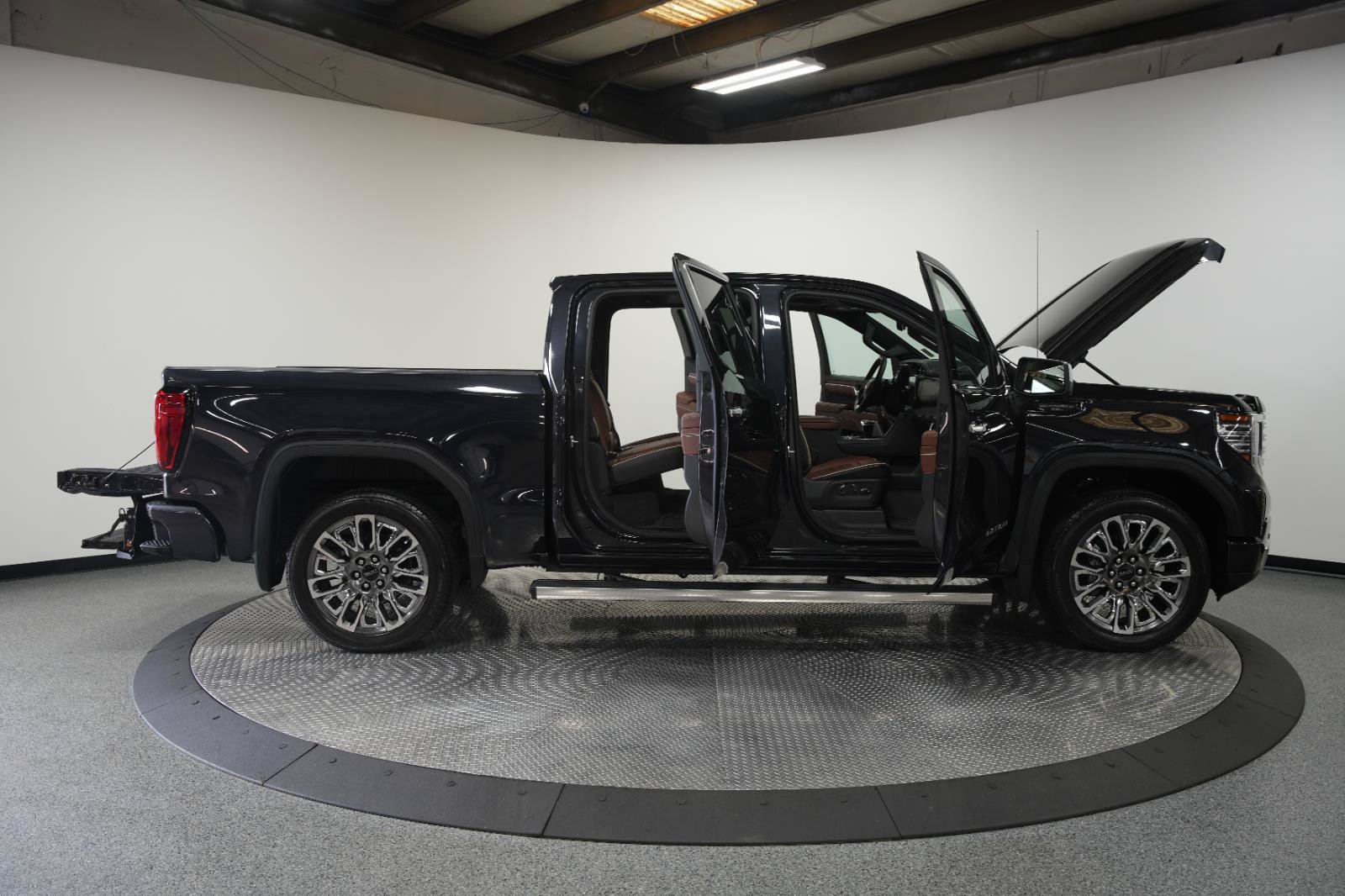 Used 2026 GMC Sierra 1500 Denali Ultimate AWD/4WD image 12