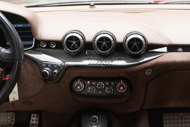 Used 2014 Ferrari F12 Berlinetta image 93