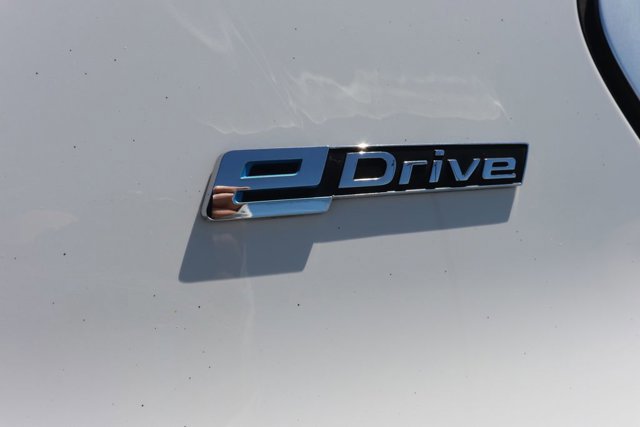 Used 2018 BMW X5 xDrive40e w/ Driving Assistance Package AWD/4WD image 7