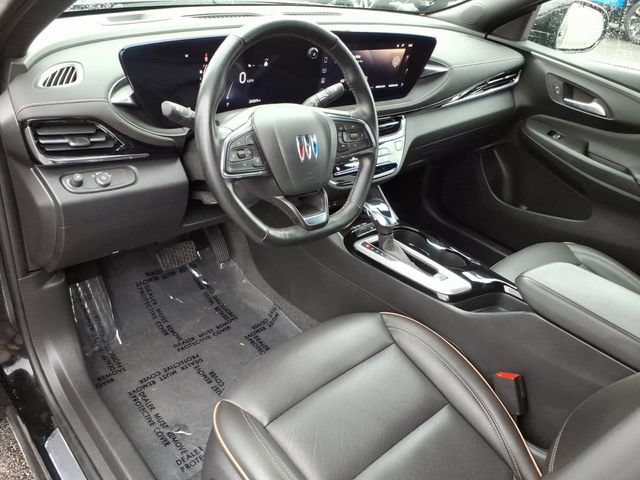 Used 2025 Buick Envista Avenir FWD image 3