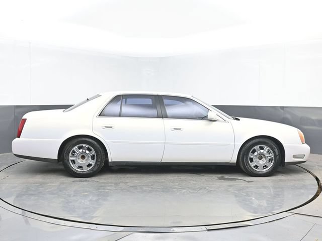 Used 2004 Cadillac De Ville w/ Equipment Group FWD image 11