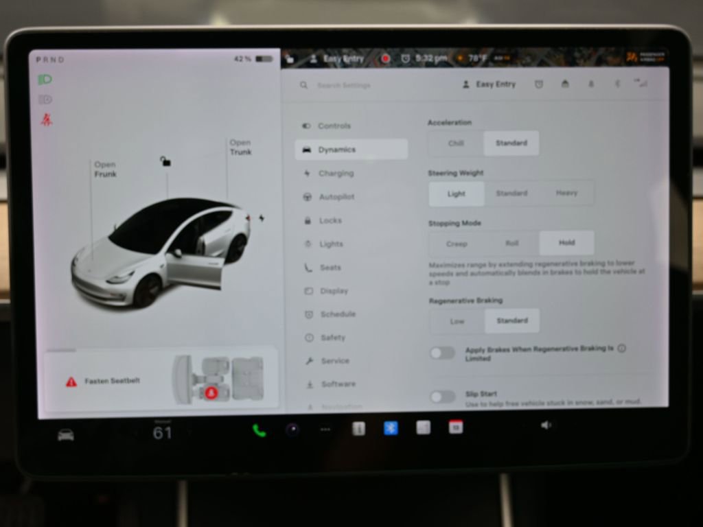 Used 2020 Tesla Model 3 Standard Range Plus image 20