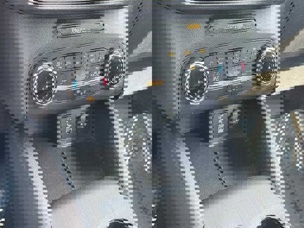 Used 2024 Ford Escape Active image 33