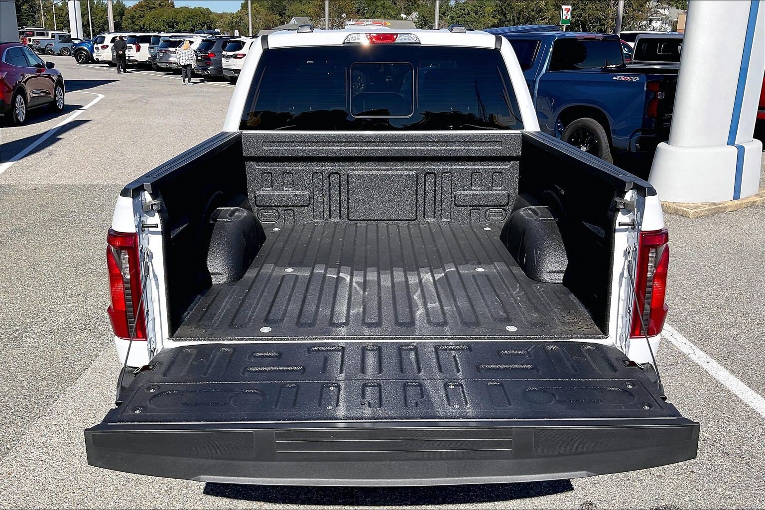 Certified 2026 Ford F150 XLT w/ Equipment Group 302A MID AWD/4WD image 31