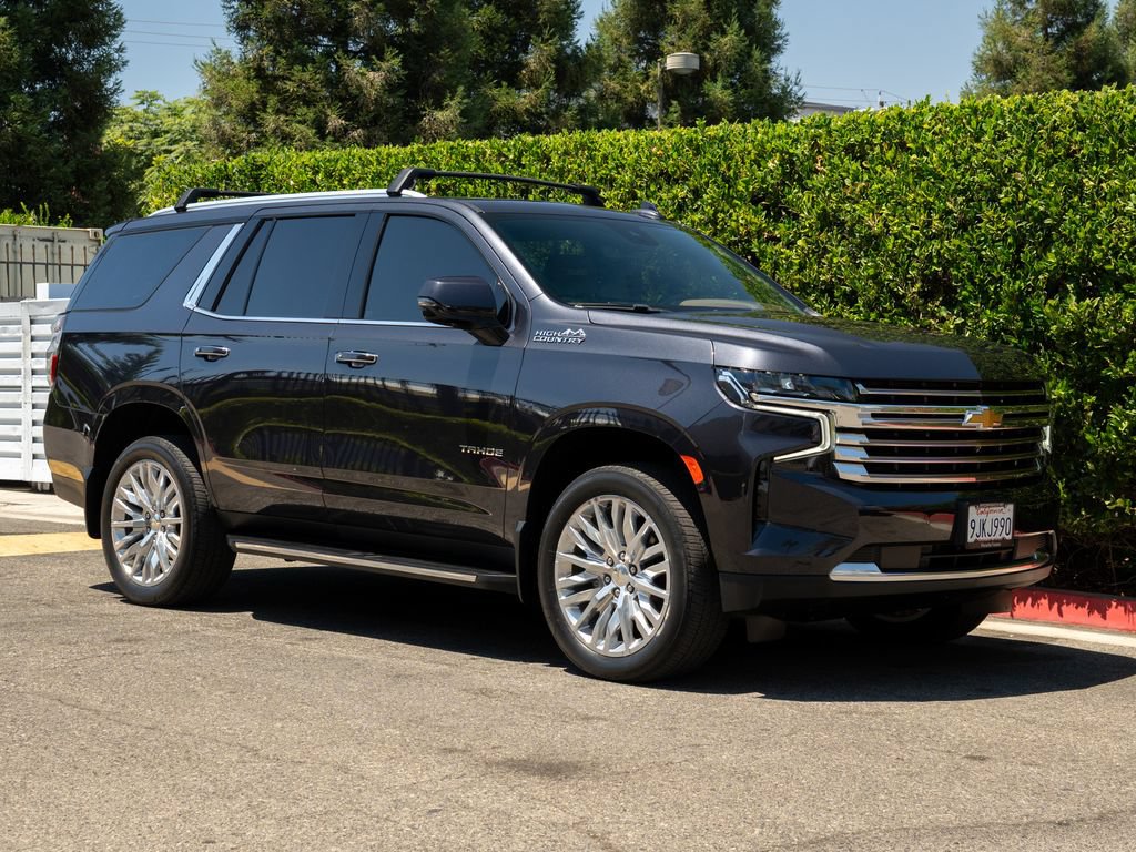 Used 2023 Chevrolet Tahoe High Country AWD/4WD image 3