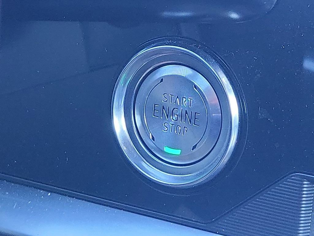 Used 2025 Chevrolet Corvette Stingray Convertible w/ Battery Protection Package RWD image 17