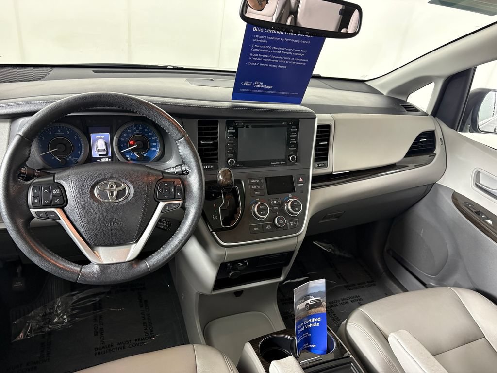 Used 2020 Toyota Sienna XLE FWD image 27