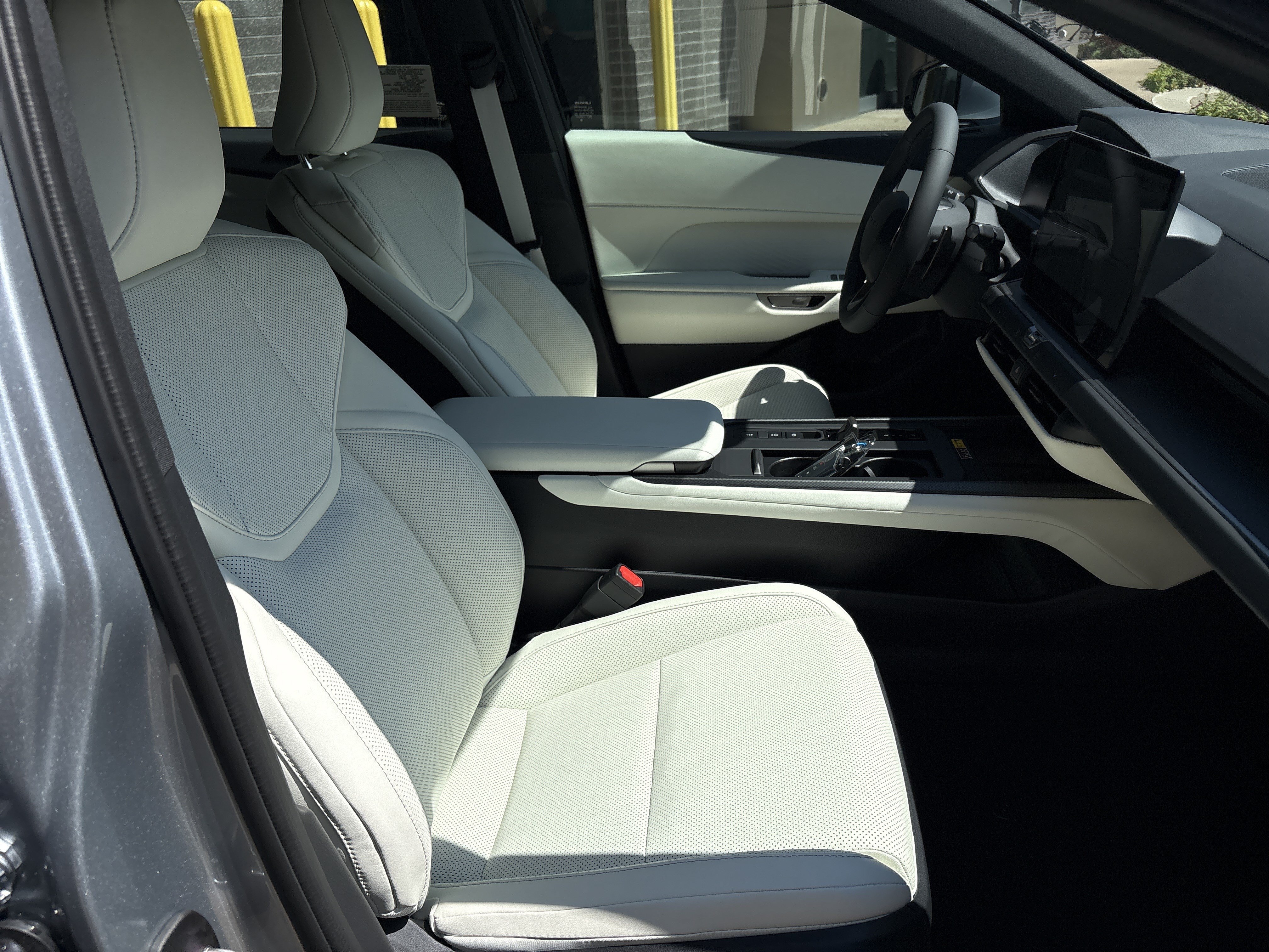 New 2026 Lexus ES 500e w/ Convenience Package AWD/4WD image 21
