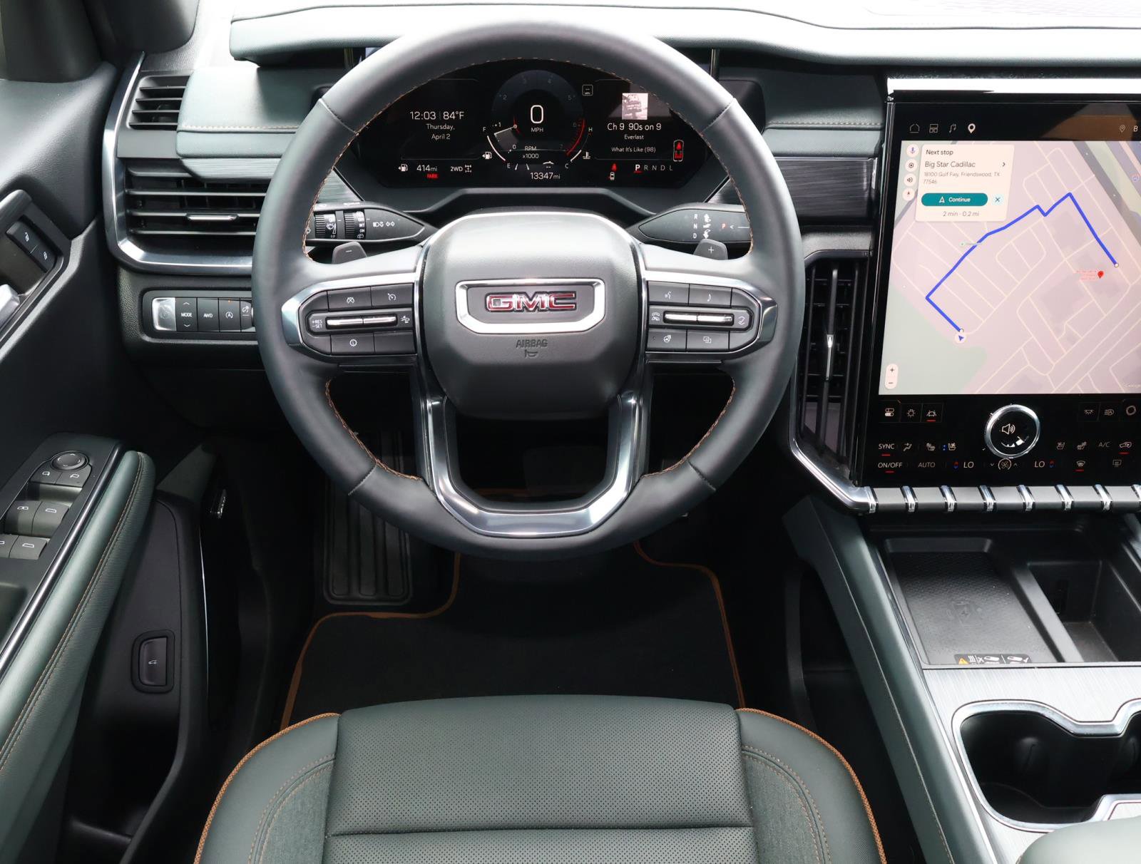 Used 2024 GMC Acadia AT4 w/ Luxury Package image 12