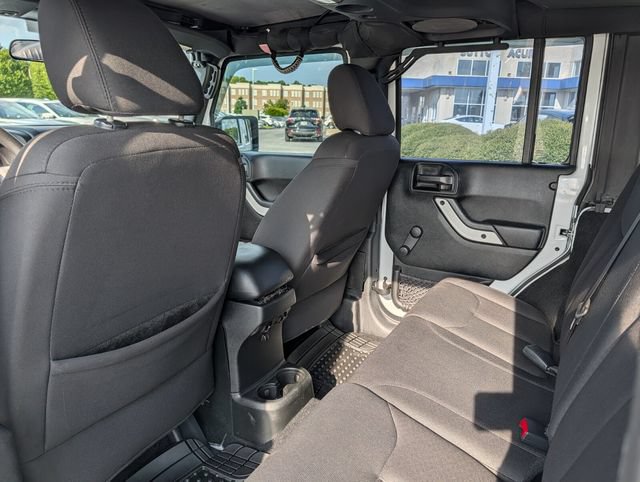 Used 2017 Jeep Wrangler Unlimited Sport AWD/4WD image 27