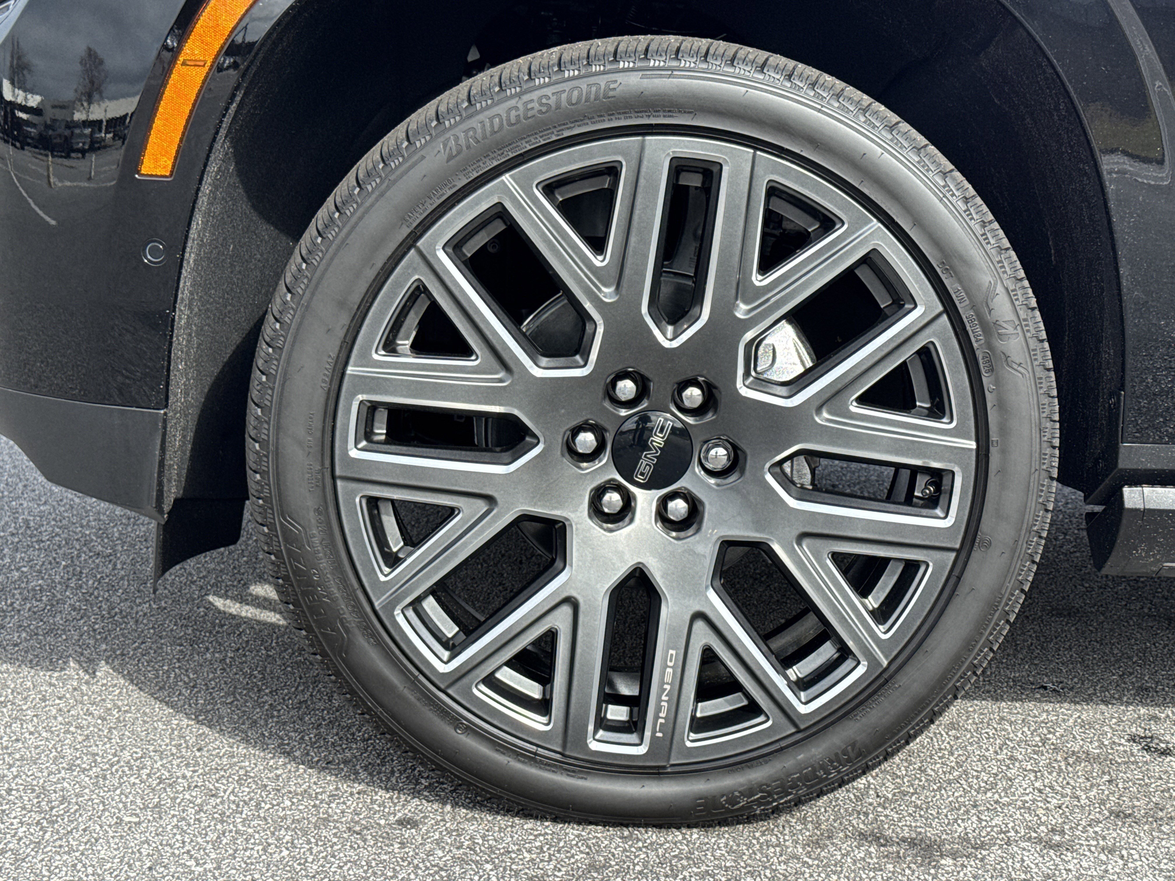 Used 2026 GMC Yukon Denali Ultimate w/ LPO, Floor Liner Package image 13