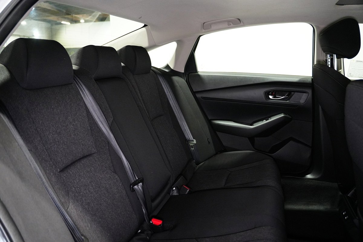 Used 2025 Honda Accord SE image 23