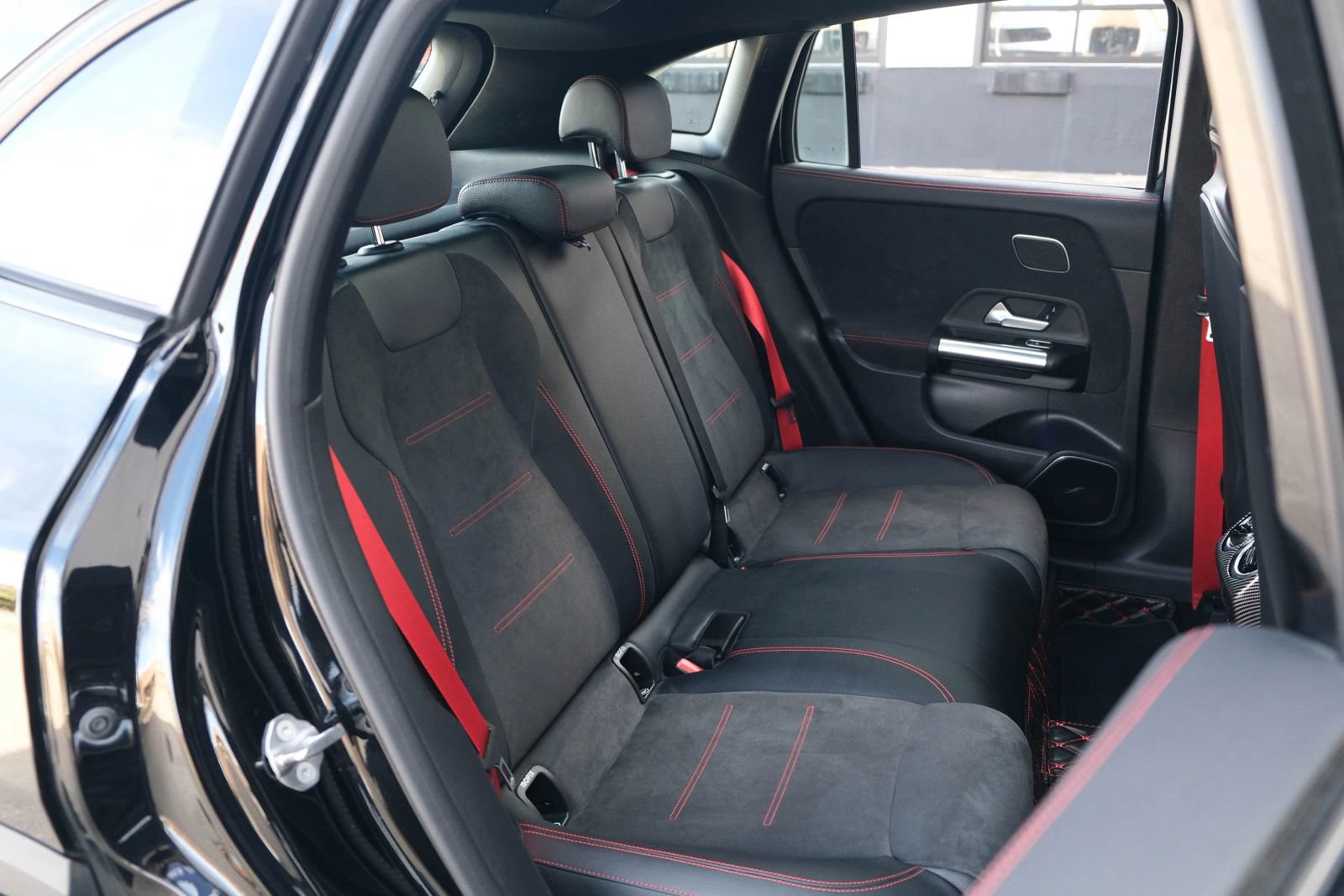 Used 2022 Mercedes-Benz GLA 45 AMG 4MATIC image 33