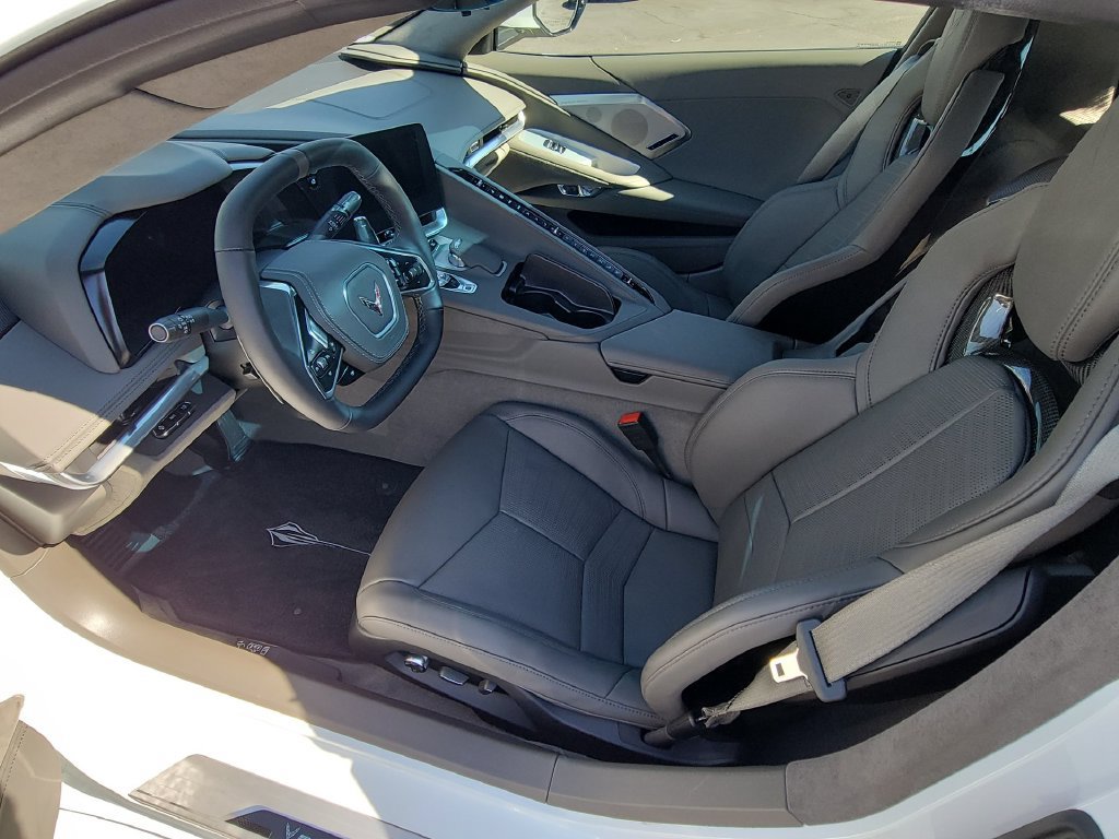 Used 2025 Chevrolet Corvette Stingray Premium Cpe RWD image 22