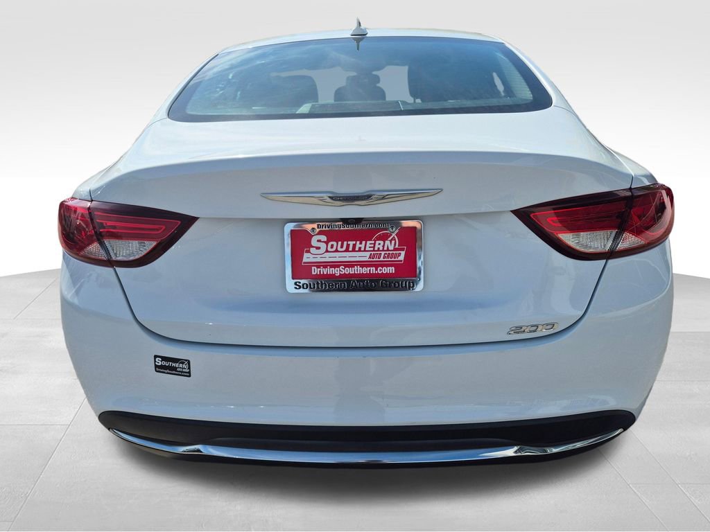 Used 2016 Chrysler 200 Limited Platinum w/ Comfort & Convenience Group image 5