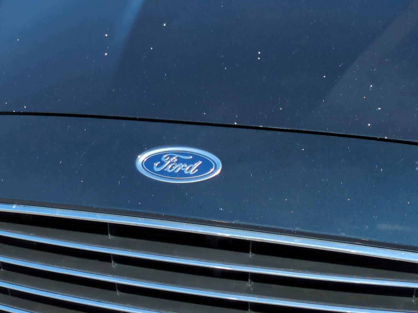 Used 2020 Ford Fusion SEL FWD image 12