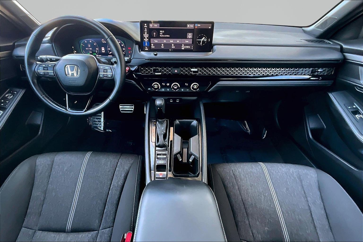 Used 2024 Honda Accord Sport image 8