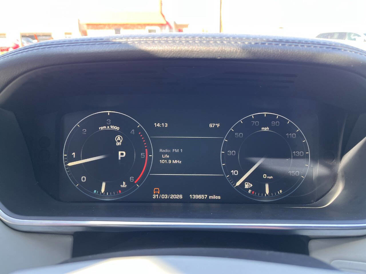 Used 2016 Land Rover Range Rover HSE image 11