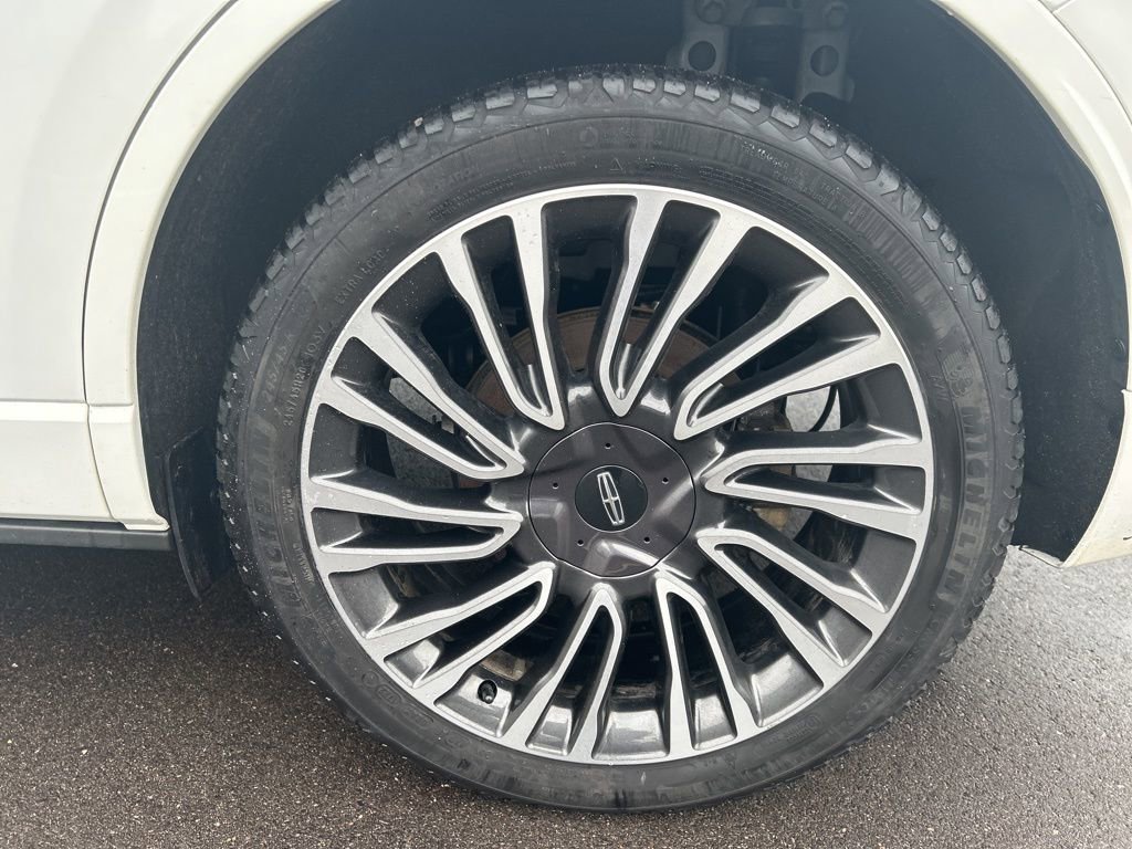 Used 2022 Lincoln Corsair Grand Touring w/ Elements Technology Bundle image 9