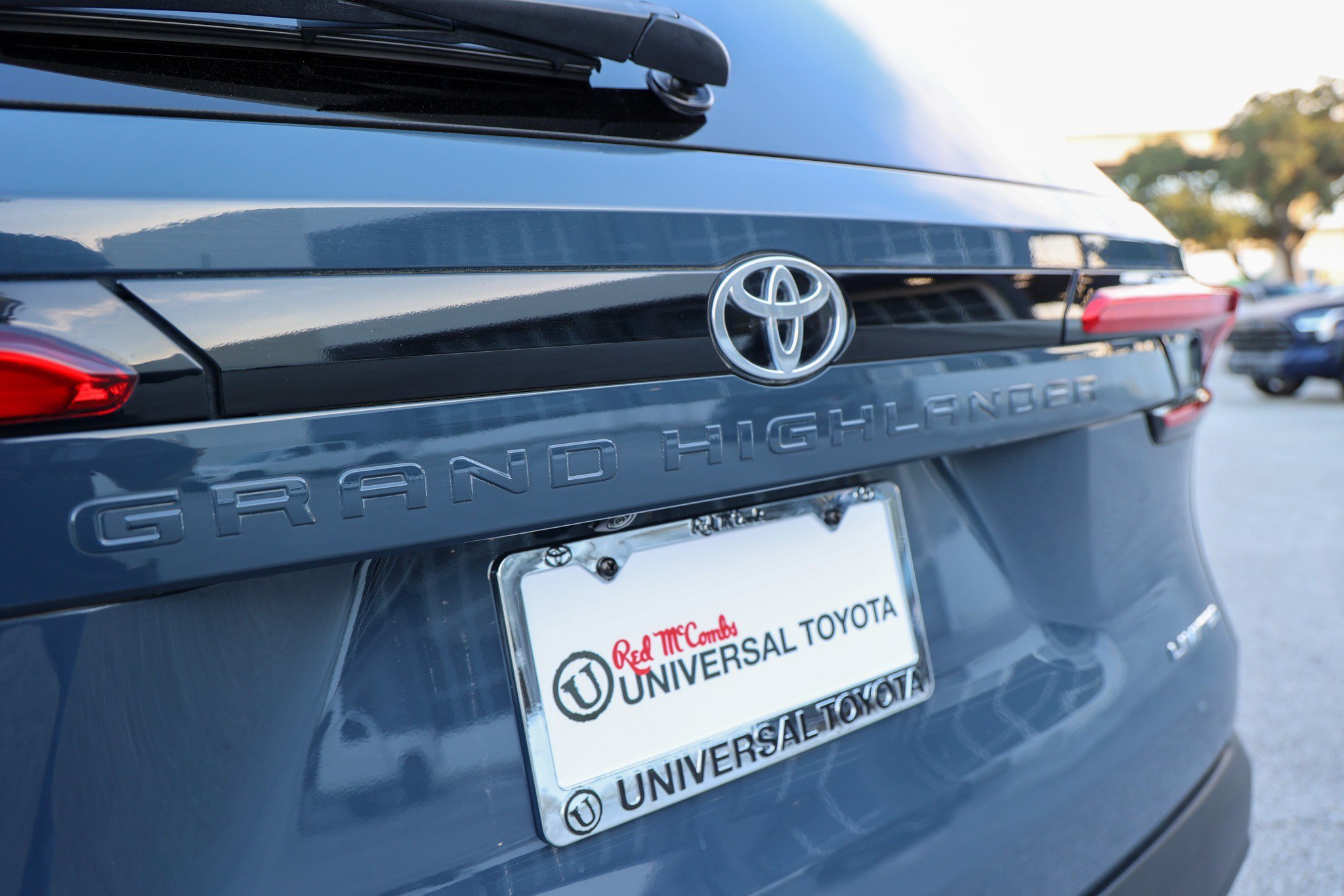 Certified 2024 Toyota Grand Highlander FWD image 12