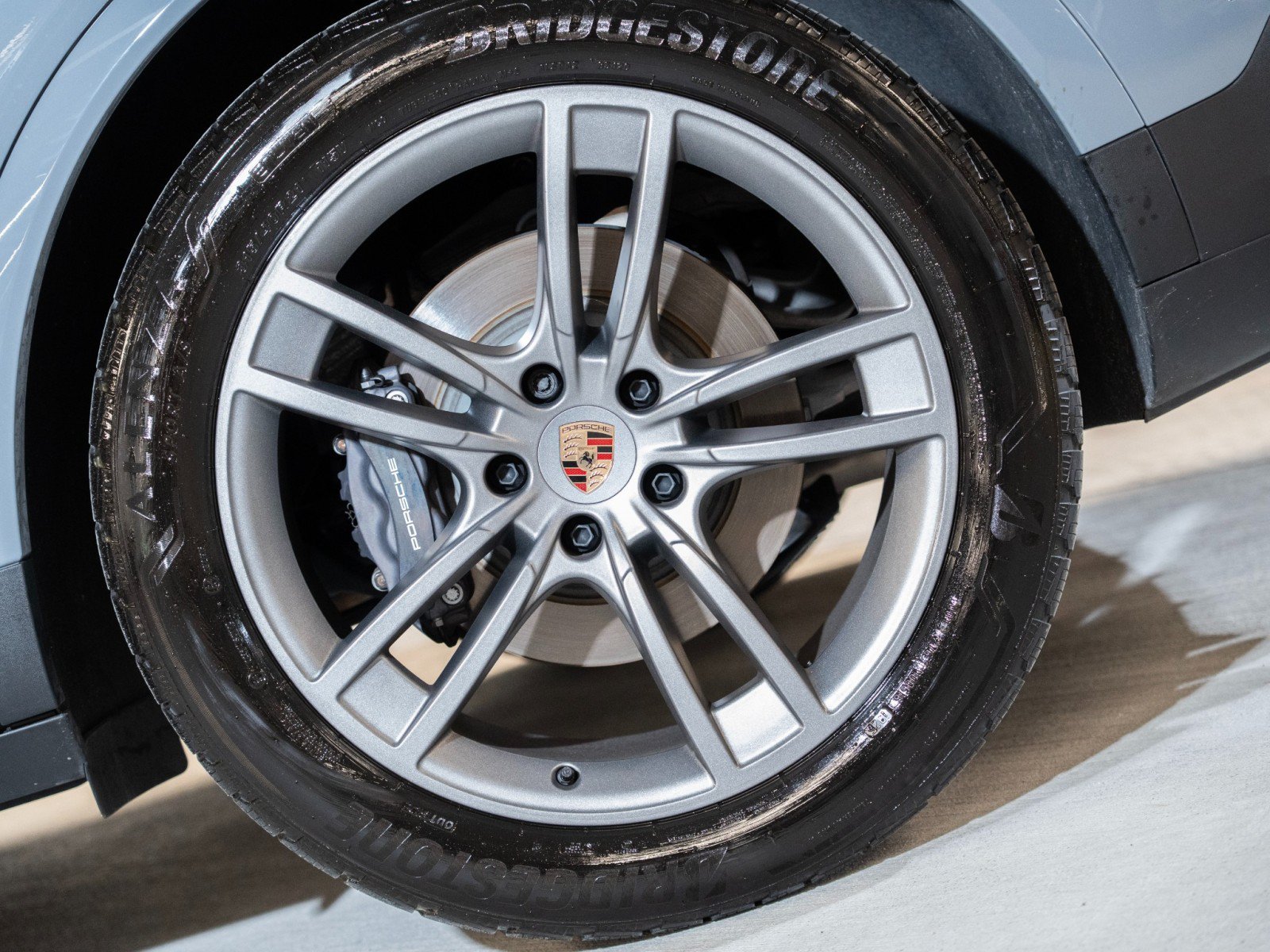 Certified 2026 Porsche Cayenne AWD/4WD image 11
