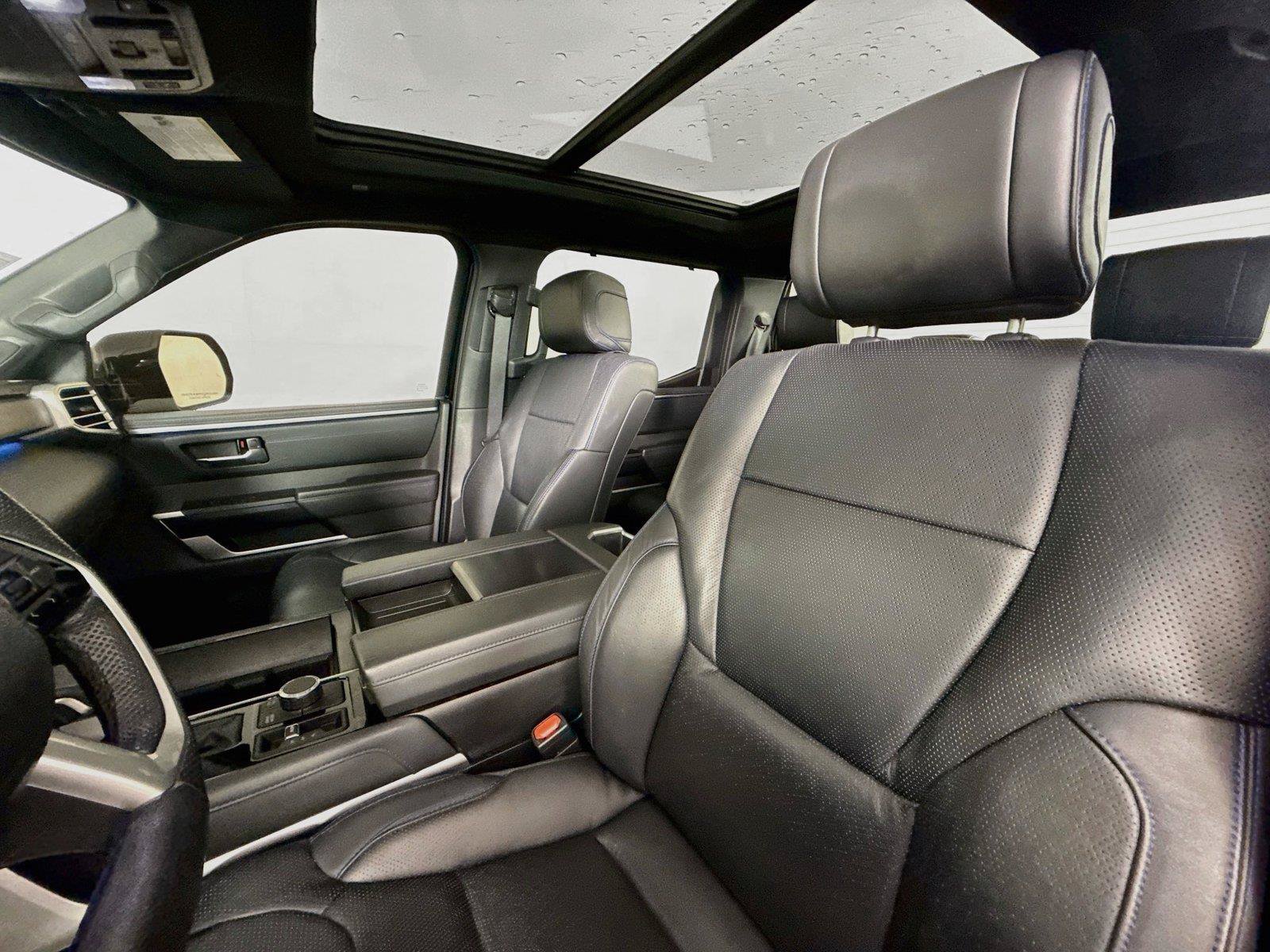 Used 2024 Toyota Tundra Platinum AWD/4WD image 3