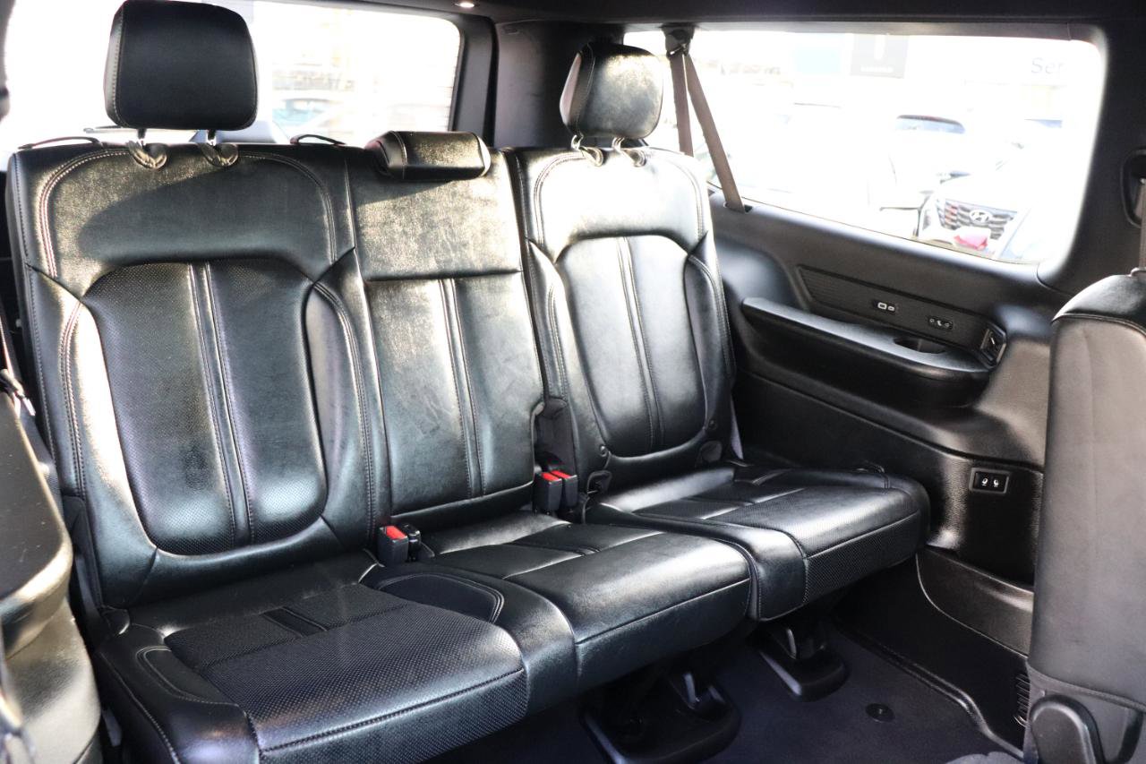 Used 2024 Jeep Wagoneer L Series II w/ Flexible Seating Group image 14