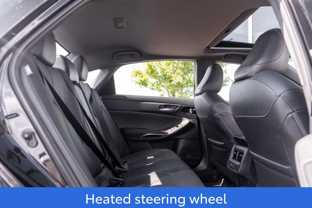 Used 2021 Toyota Avalon XLE w/ Moonroof Package AWD/4WD image 13