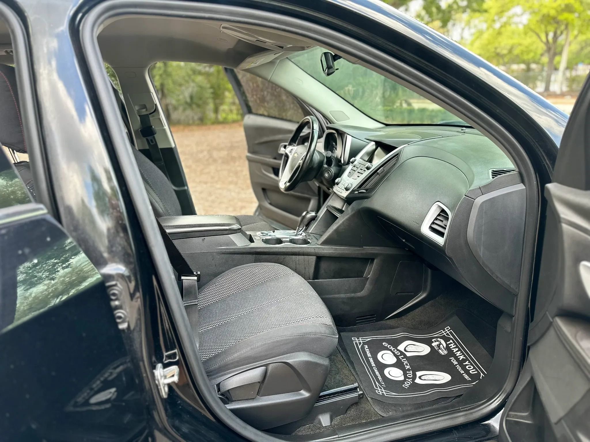 Used 2017 Chevrolet Equinox LT w/ Convenience Package FWD image 7