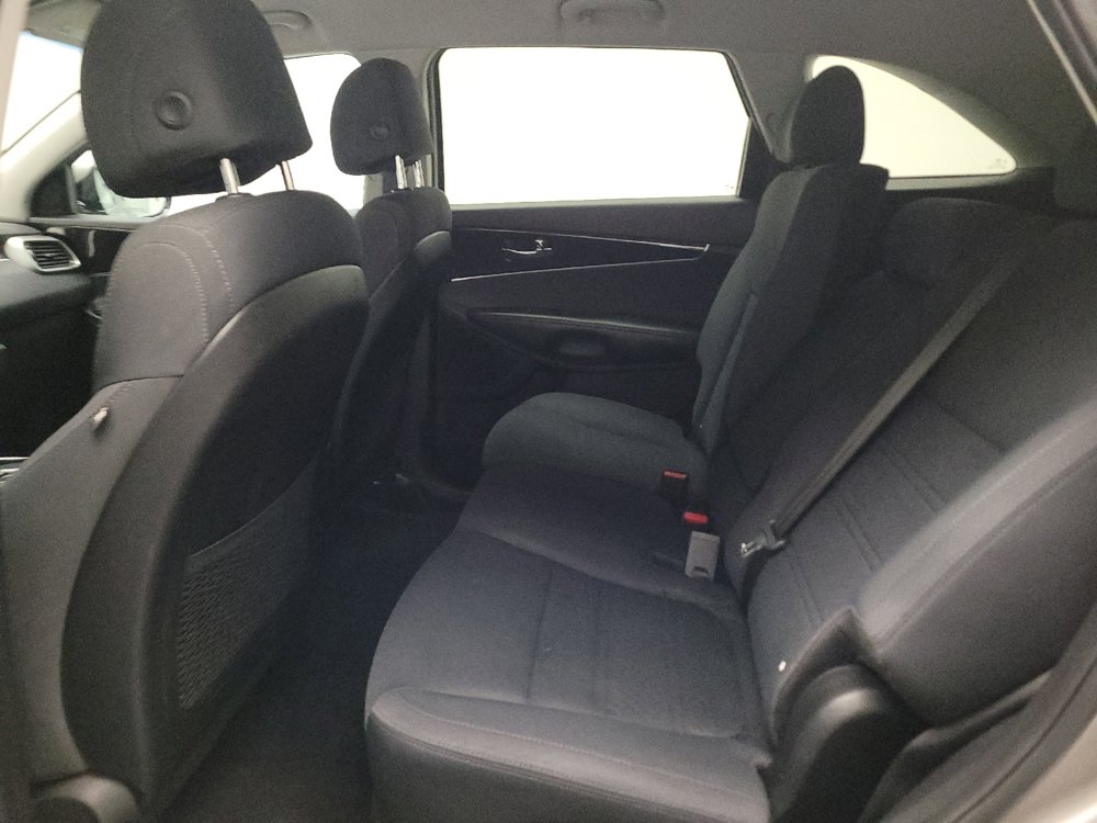Used 2017 Kia Sorento LX w/ LX V6 Convenience Package FWD image 18