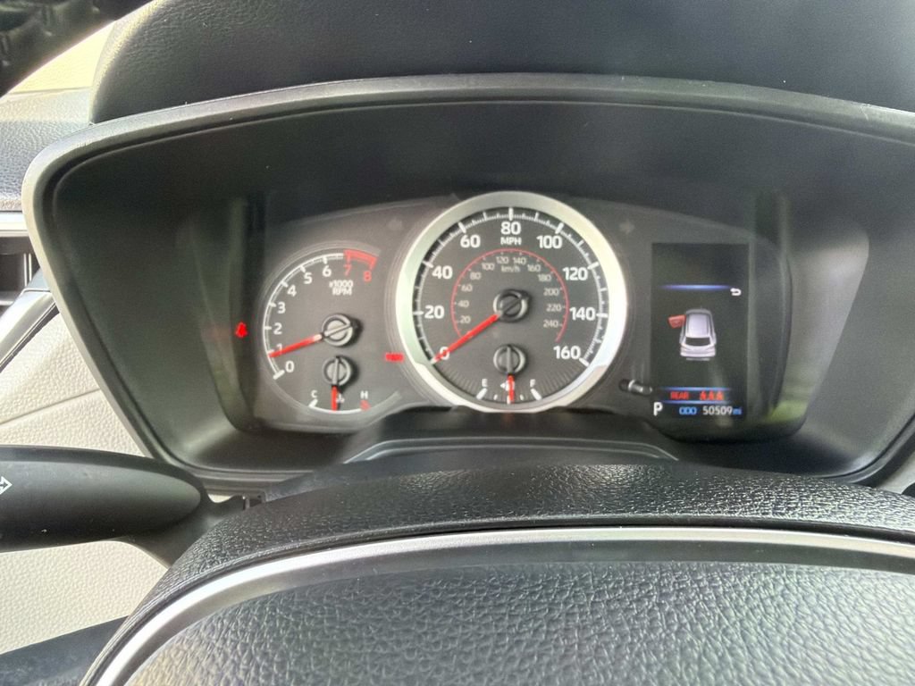 Used 2022 Toyota Corolla Cross LE AWD/4WD image 27