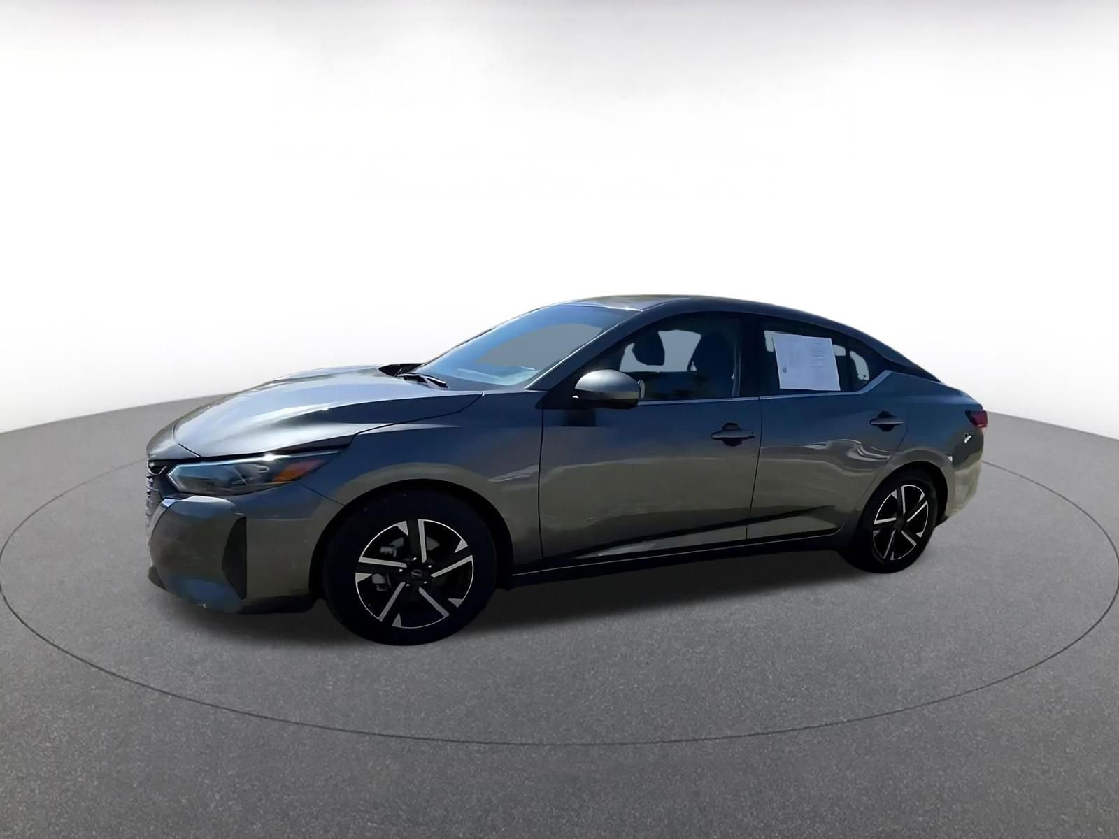 Used 2025 Nissan Sentra SV image 8