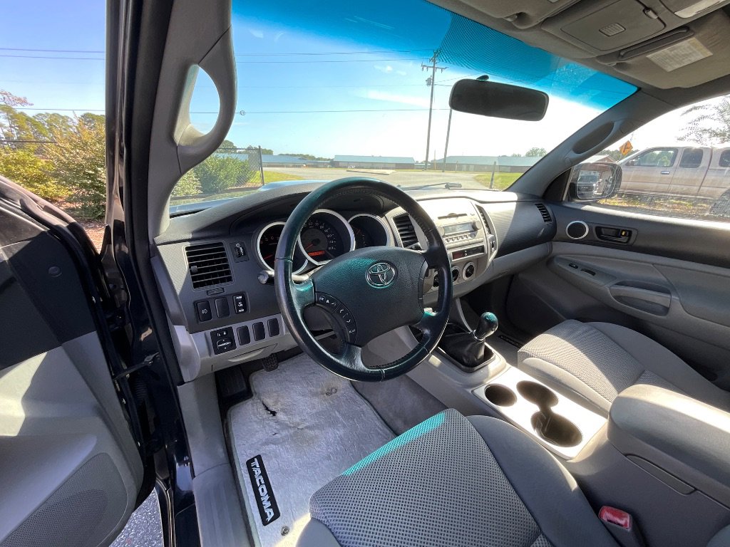 Used 2006 Toyota Tacoma X-Runner RWD image 14