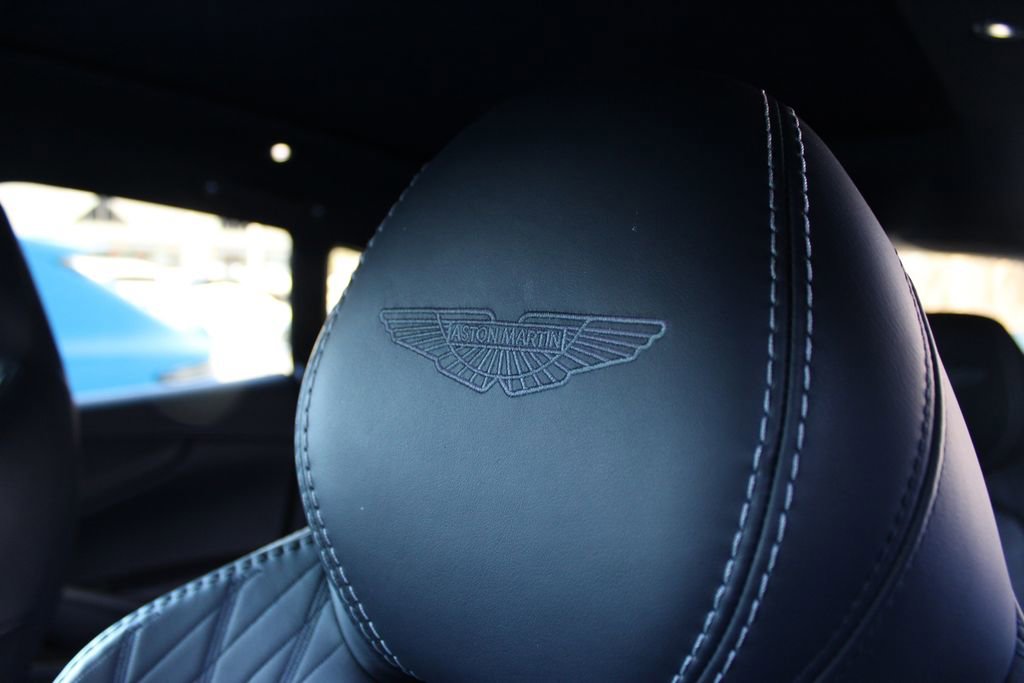 Used 2022 Aston Martin DBX image 10