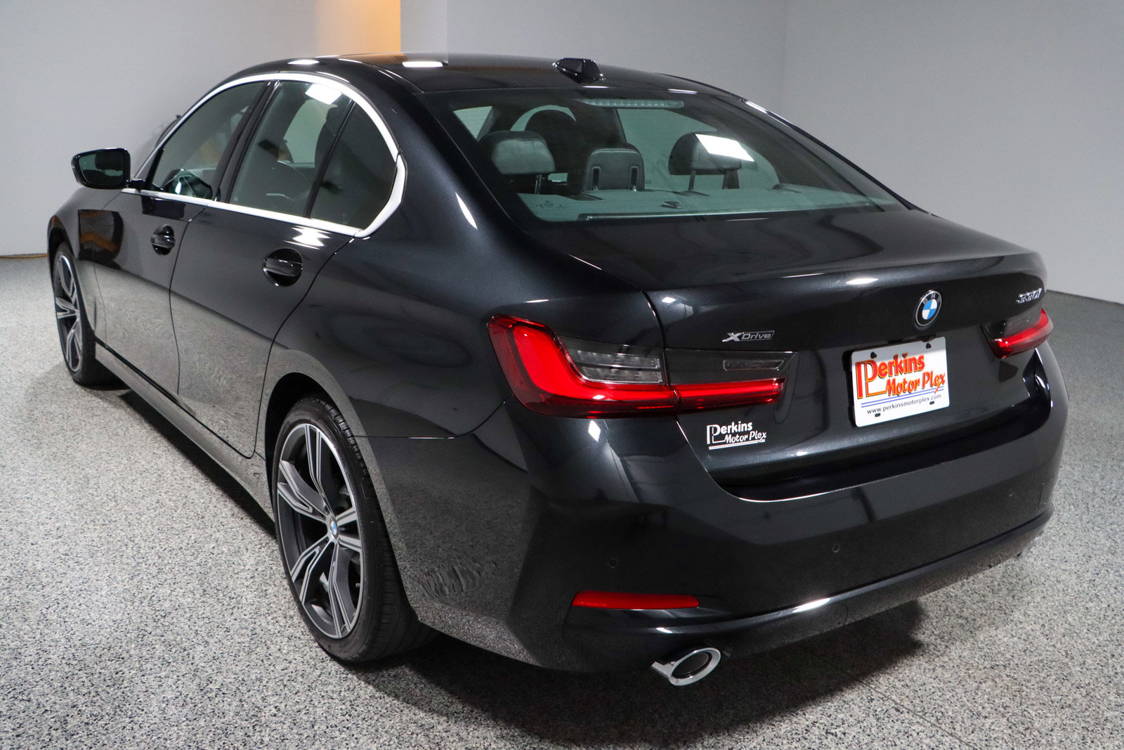 Used 2024 BMW 330i xDrive Sedan image 9