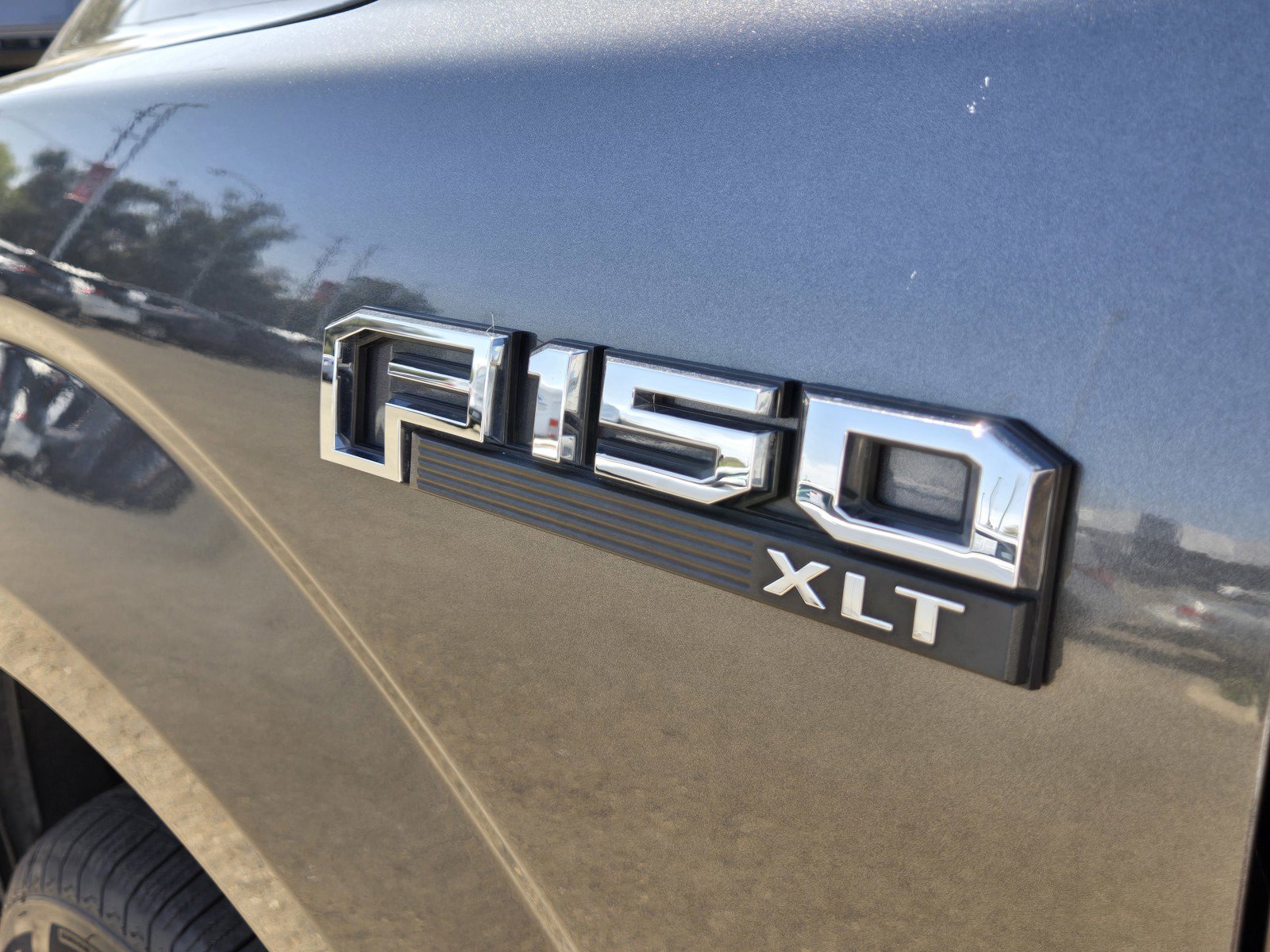 Used 2018 Ford F150 XLT w/ Equipment Group 302A Luxury RWD image 9