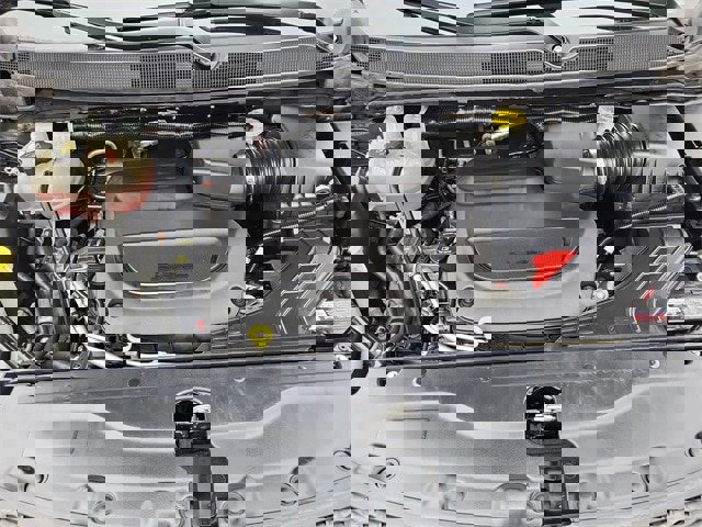 Used 2019 Chrysler Pacifica Touring-L w/ Advanced Safetytec Group image 19