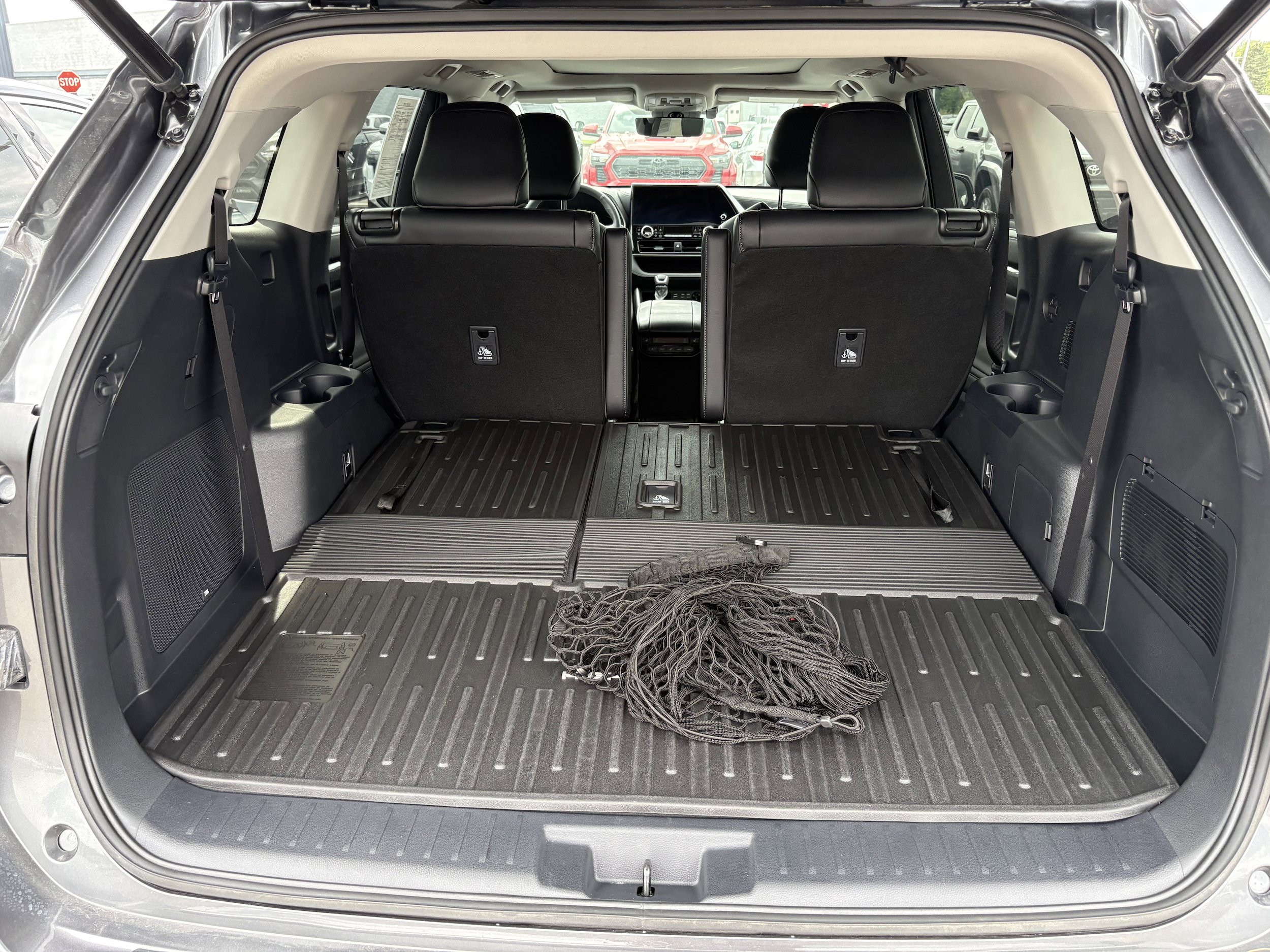 Used 2023 Toyota Highlander Platinum AWD/4WD image 8