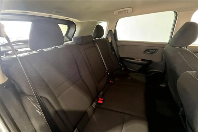 Used 2023 Nissan Rogue S AWD/4WD image 31