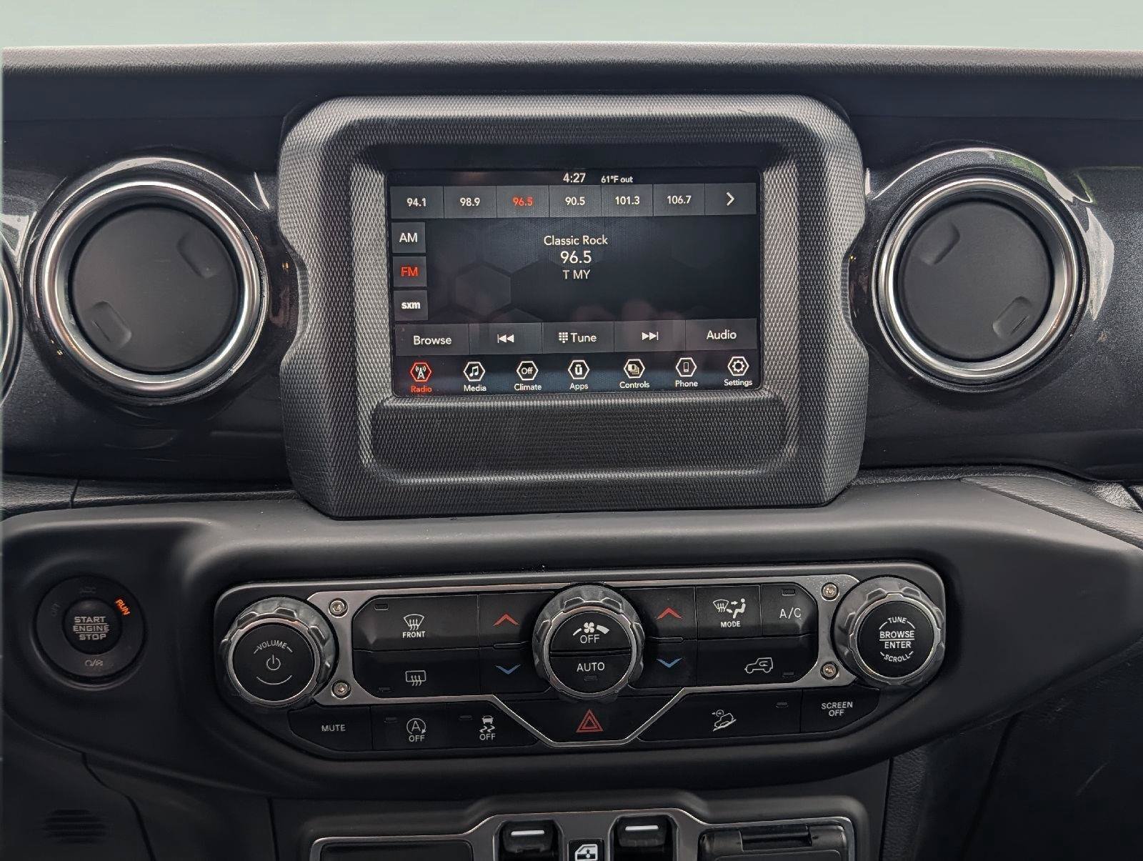 Used 2021 Jeep Wrangler Unlimited Sahara AWD/4WD image 15